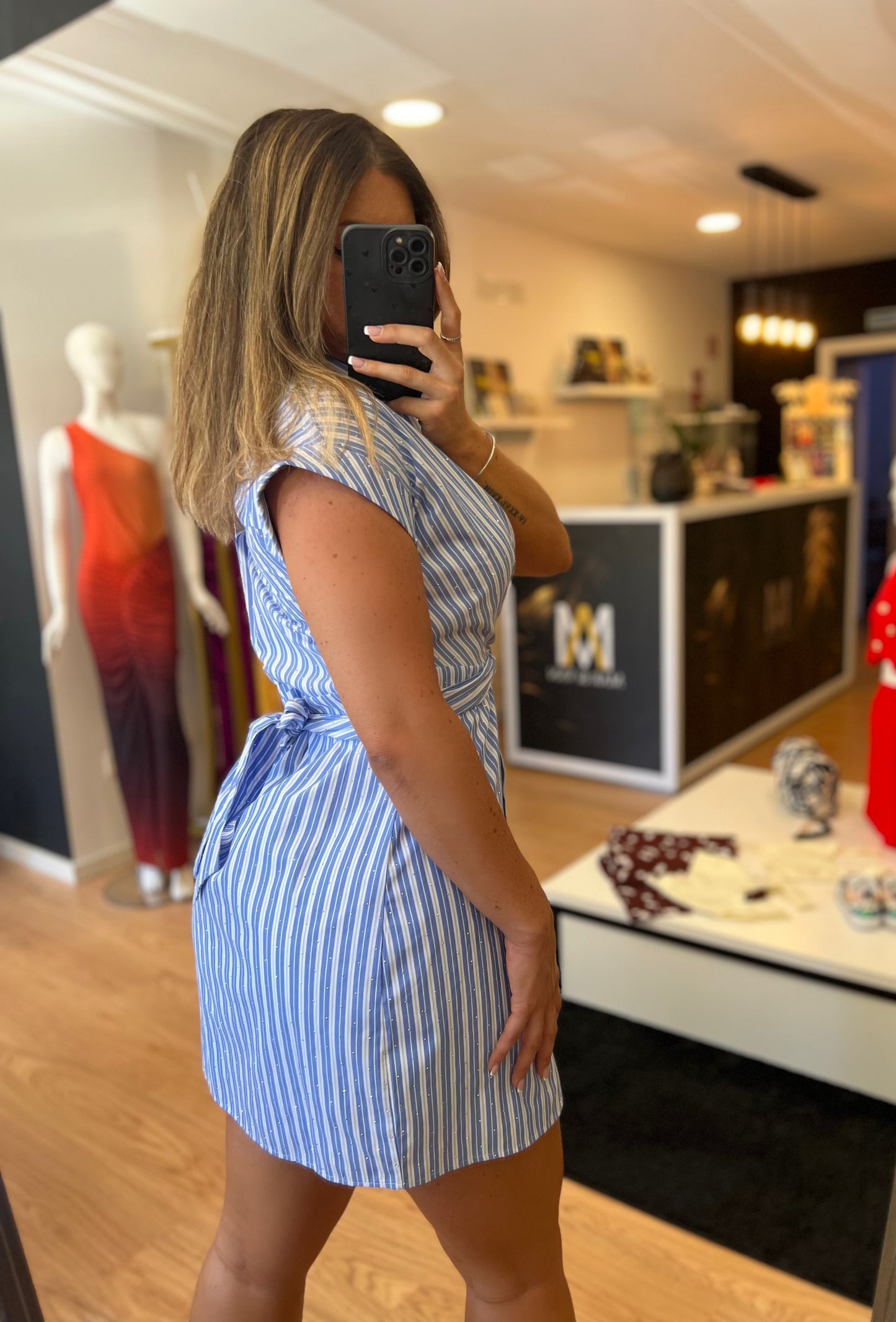 Vestido Riscas com Strass