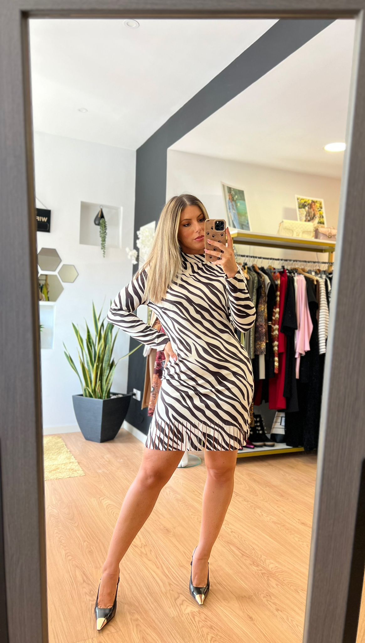 Vestido Zebra com Franjas