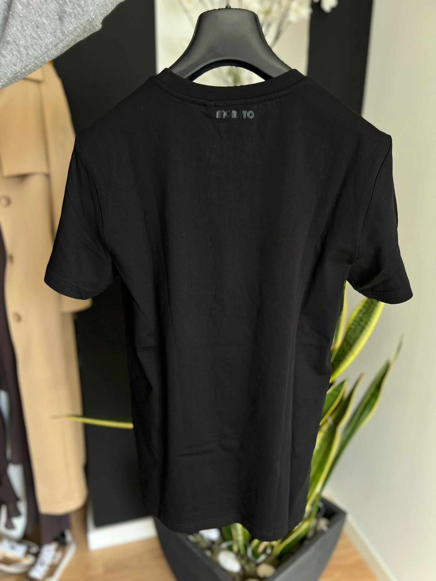 T-Shirt Antony Morato – Slim Fit (Preto) com Estampa de Tigre