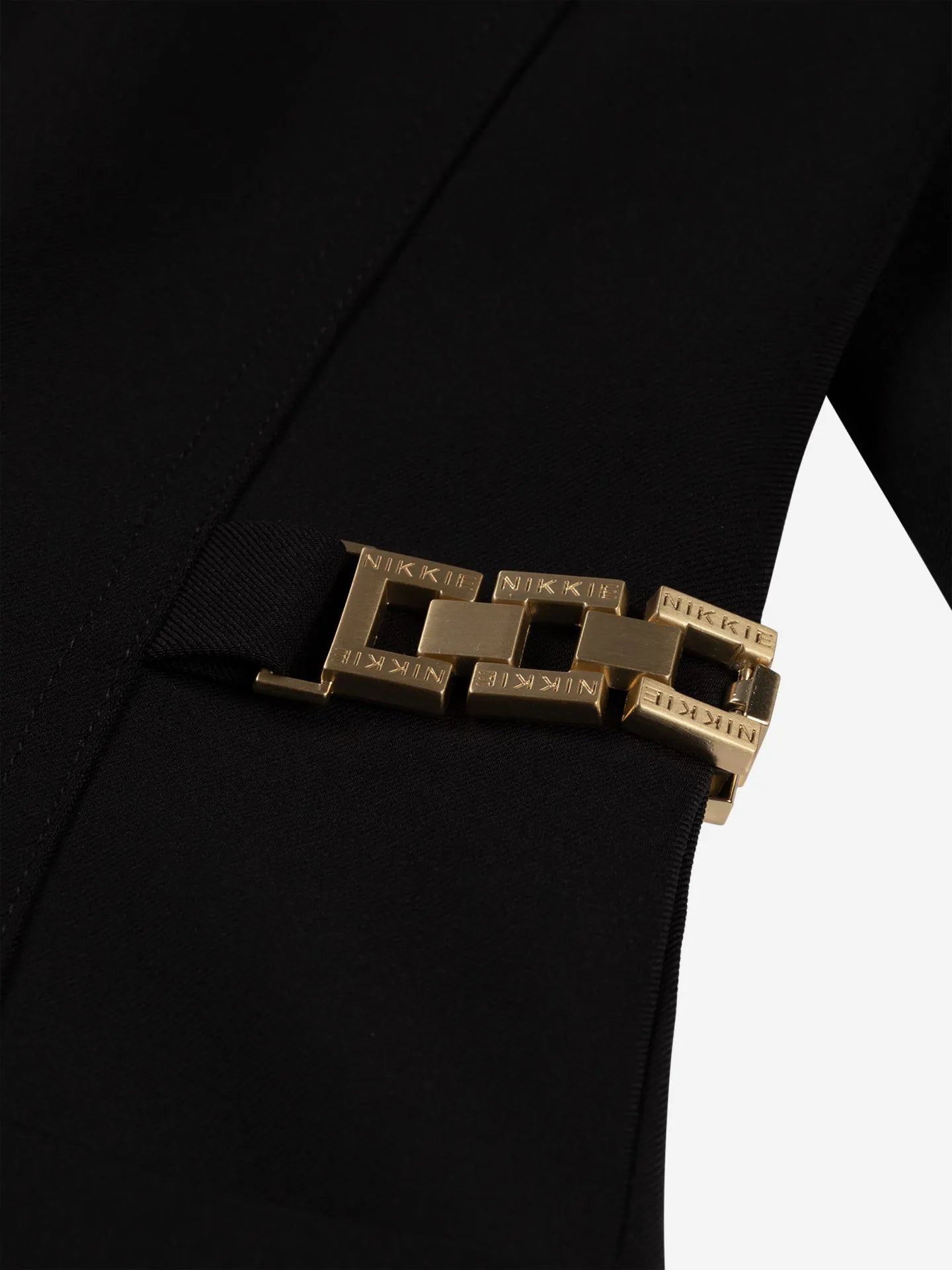Blazer com detalhe de corrente
