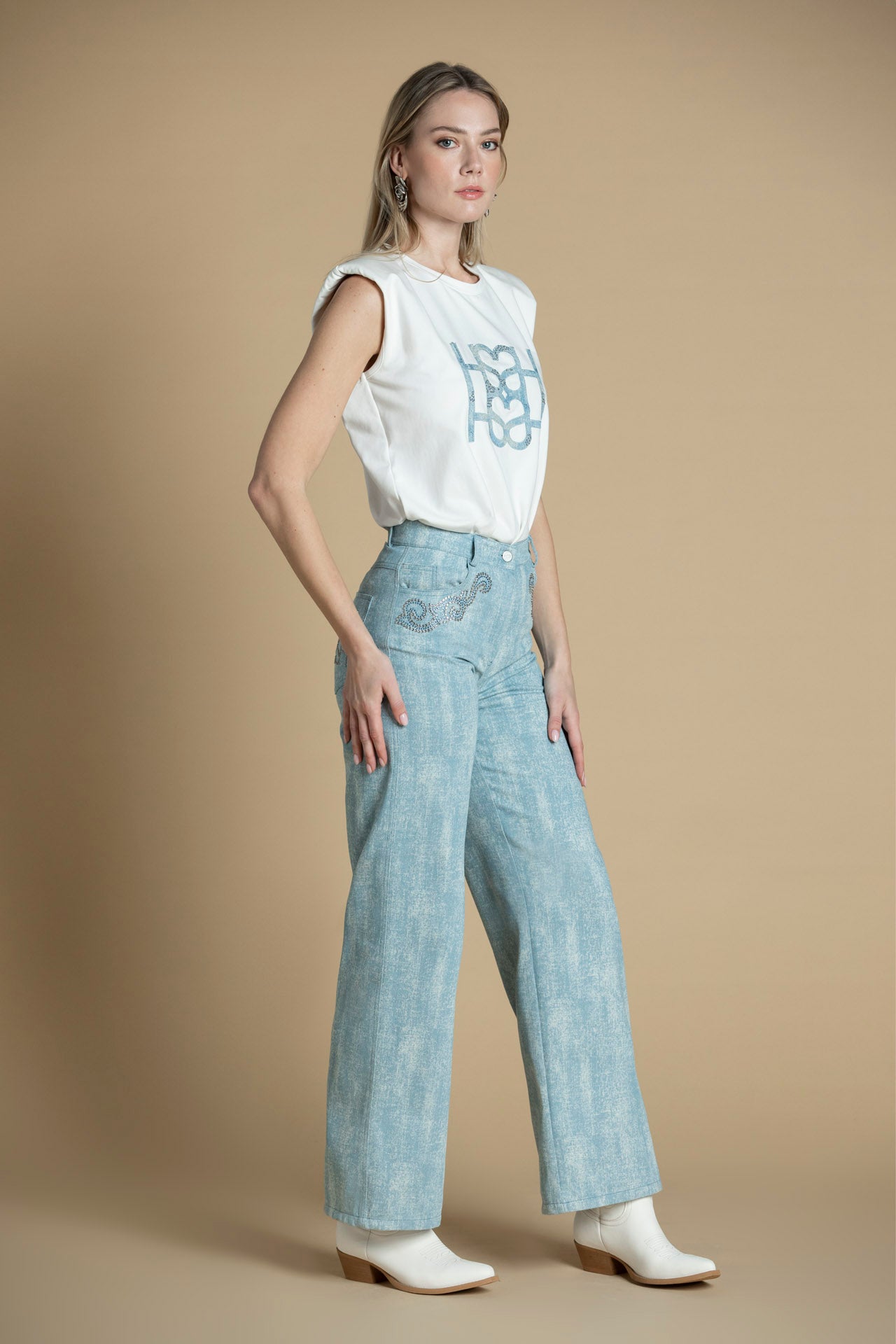 Calças jeans de cintura média