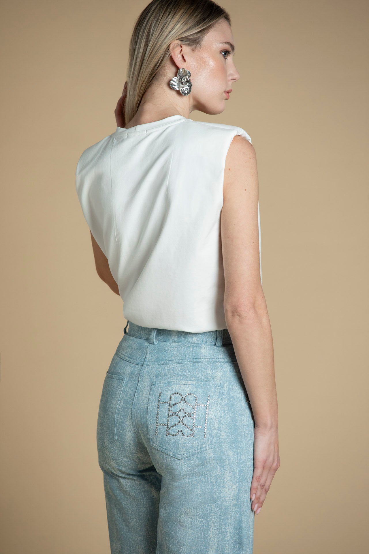 Calças jeans de cintura média