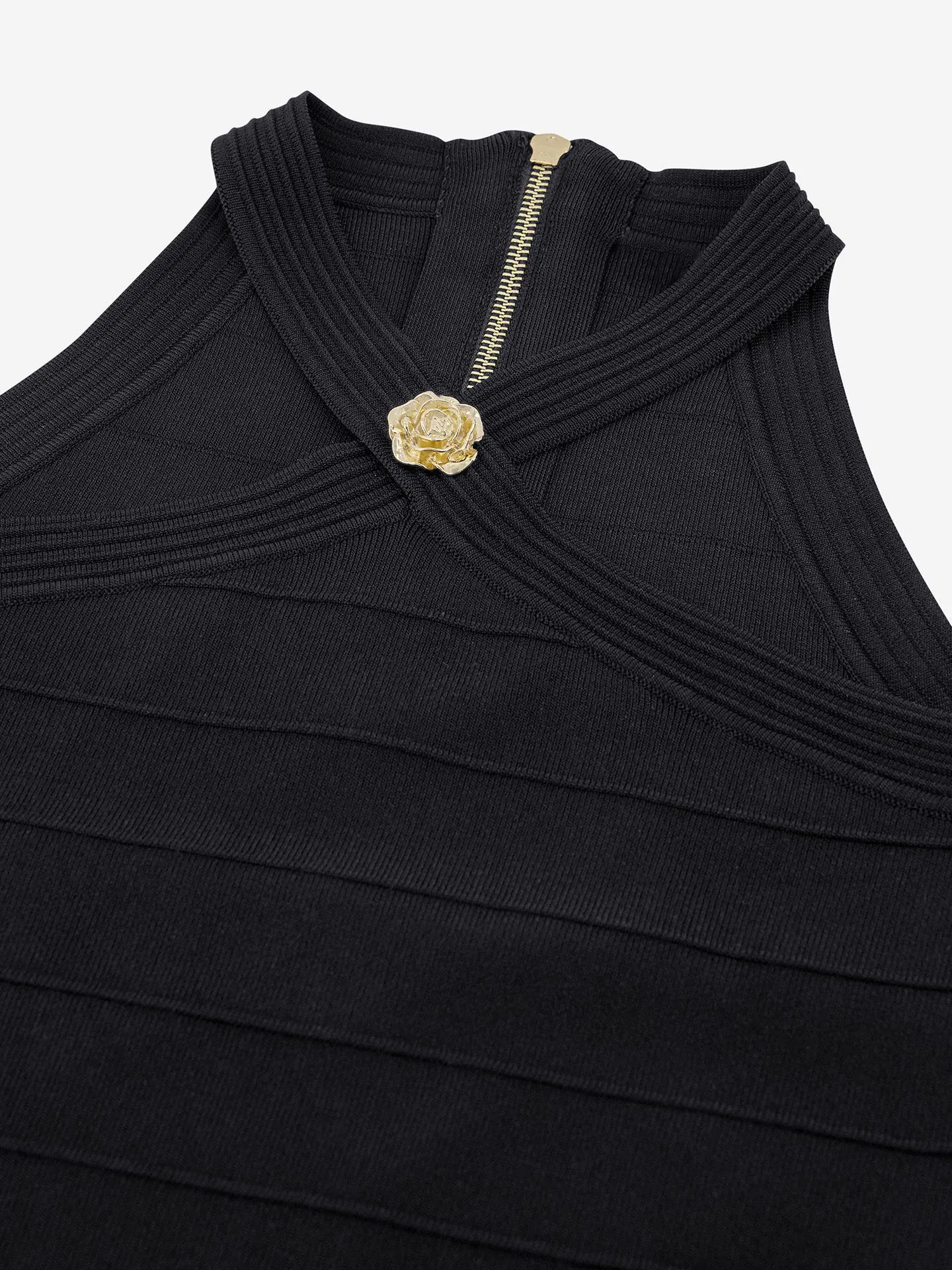 Top Nikkie Preto com Detalhe Dourado