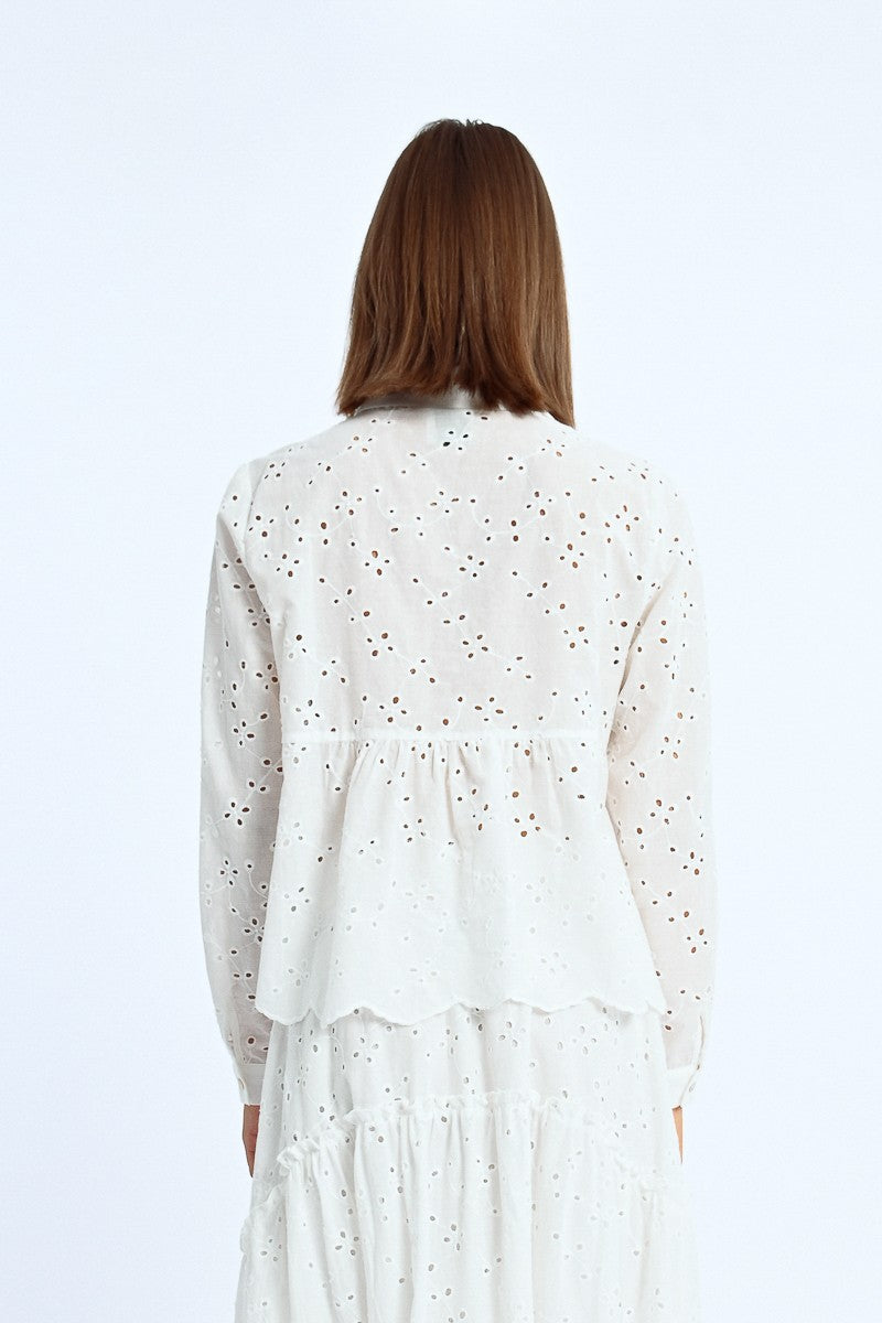 Blusa bordada inglesa