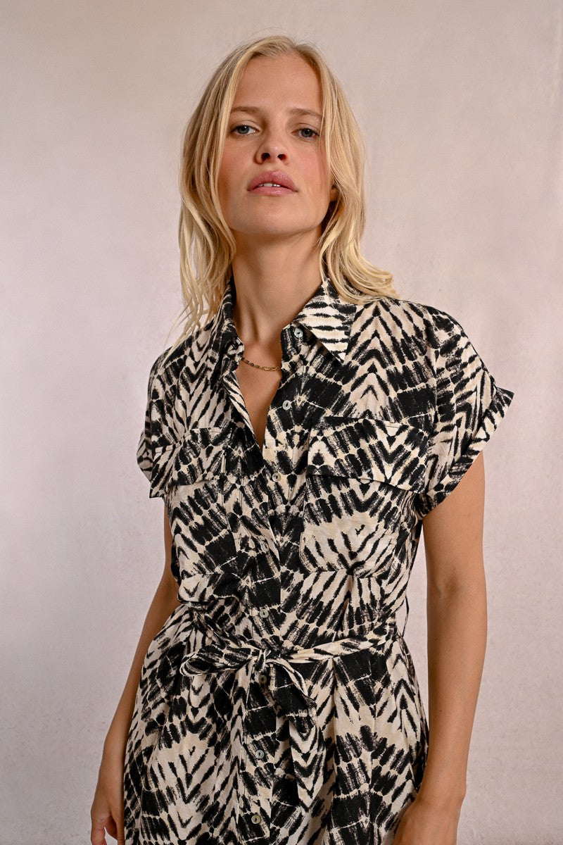 Vestido longo com cinto