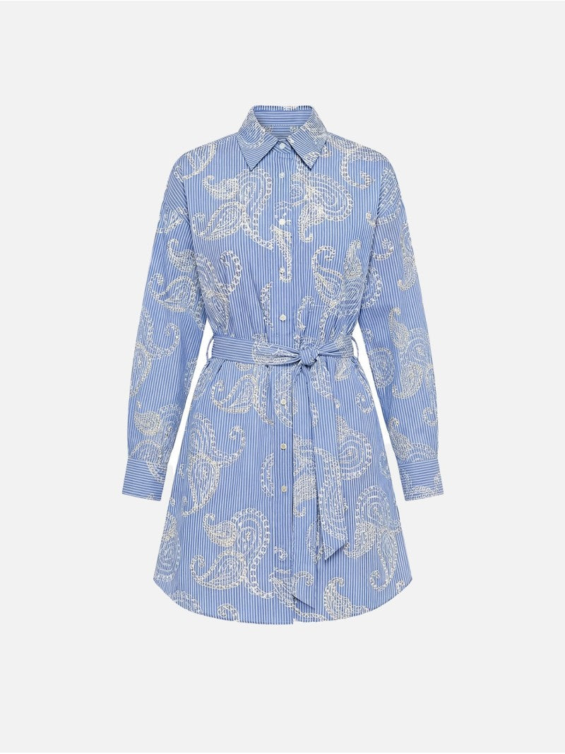 Túnica com cinto e detalhes bordados