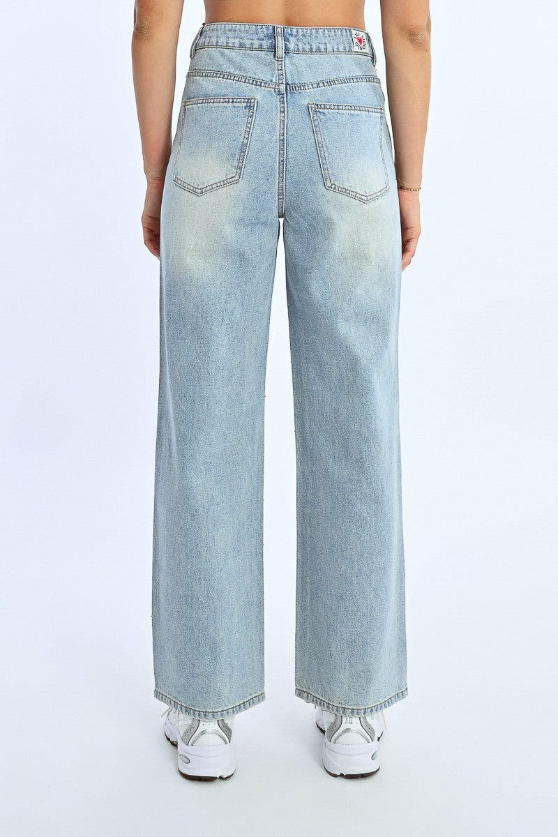 Calça jeans larga com strass