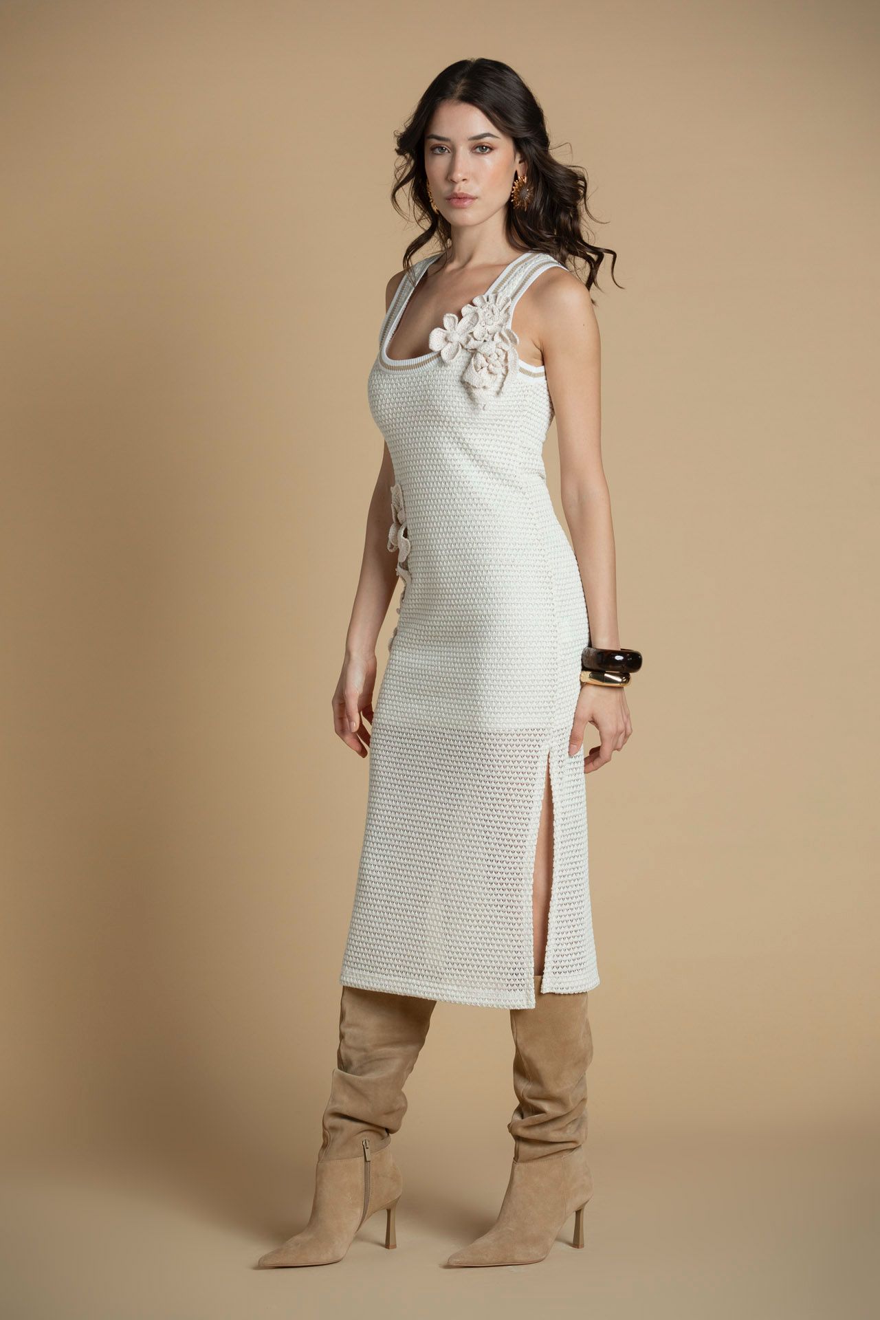 Vestido de Malha com pormenores florais