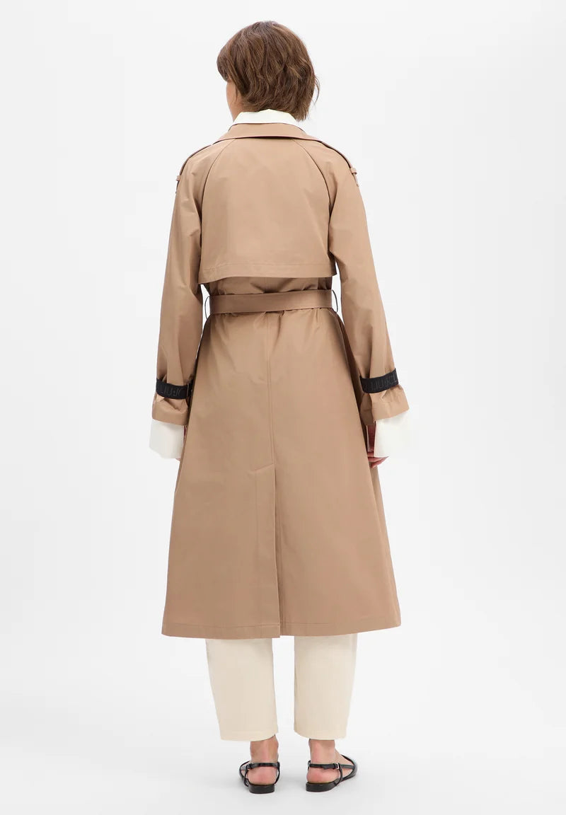 Gabardine longa LIU JO com detalhes em contraste