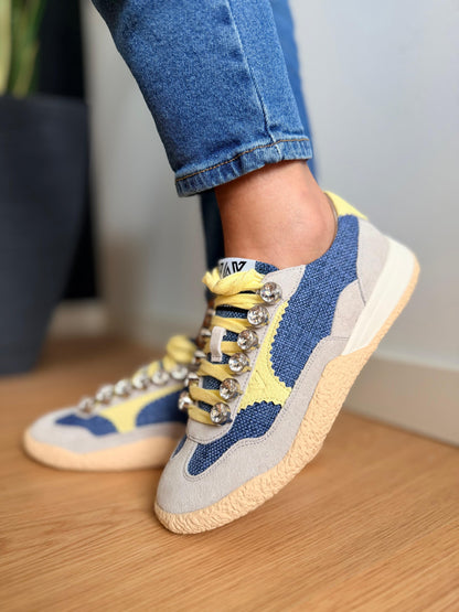 Ténis Emanuélle Vee - Azul & Amarelo com Detalhes Brilhantes