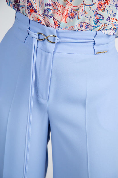 Calças pantalonas azul claro