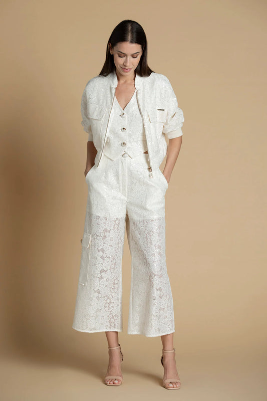 Calças culotte em renda