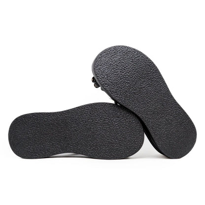 Chinelo Russel Matos Flo Preto