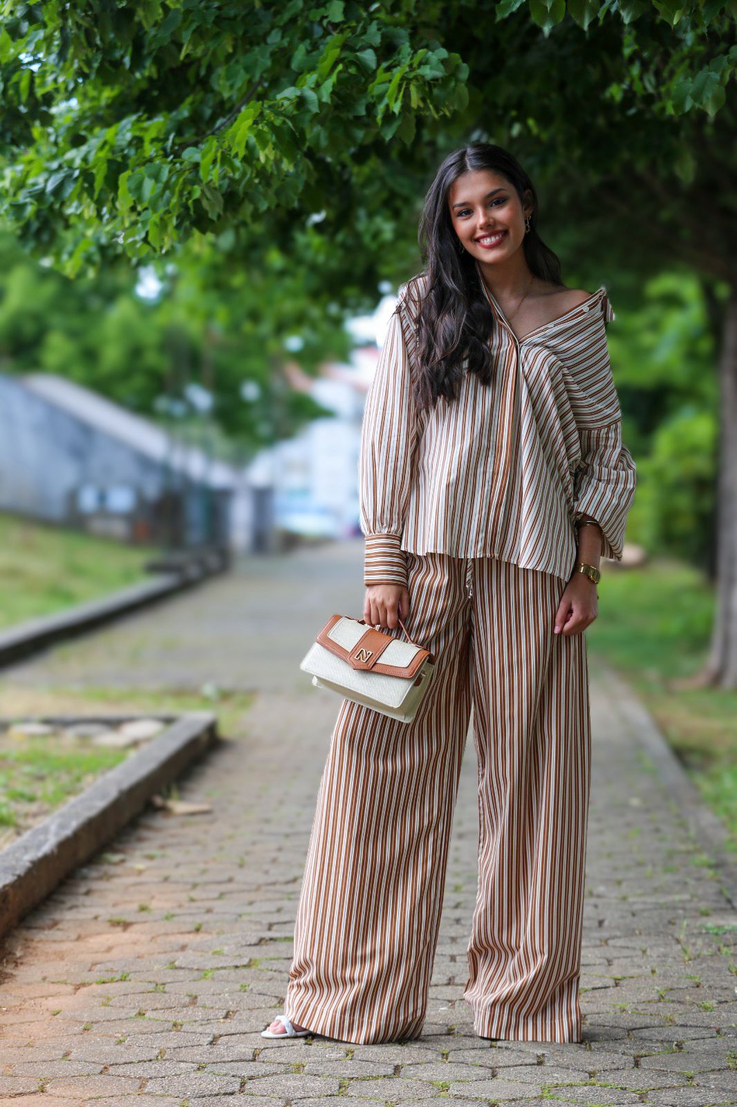 Conjunto Camisa & Calça Risca Elegante