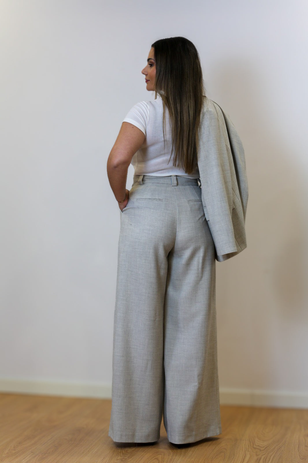 ✨ Conjunto Blazer & Calça – Elegância Contemporânea