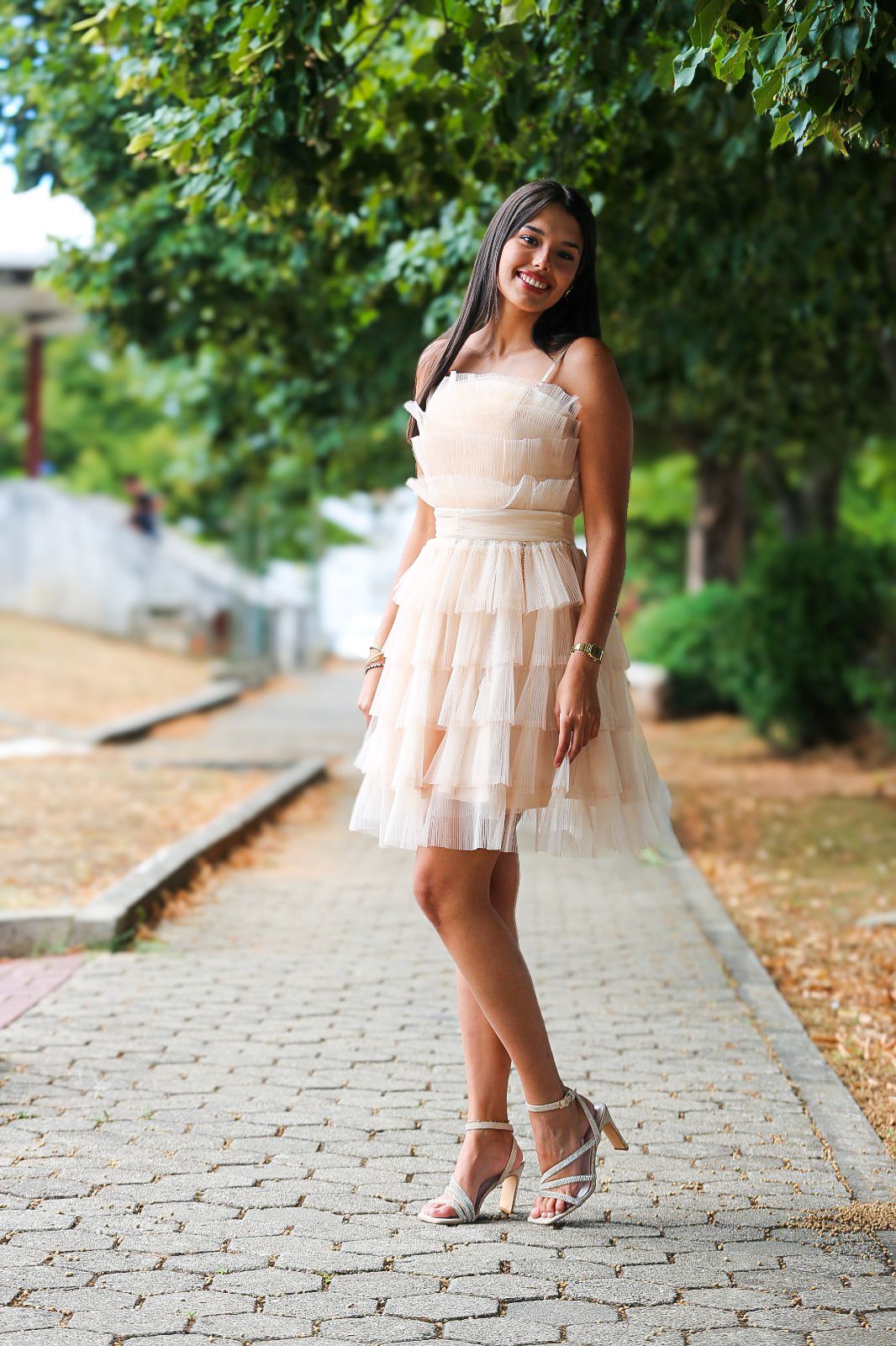 Mini vestido de corte regular confeccionado em tule