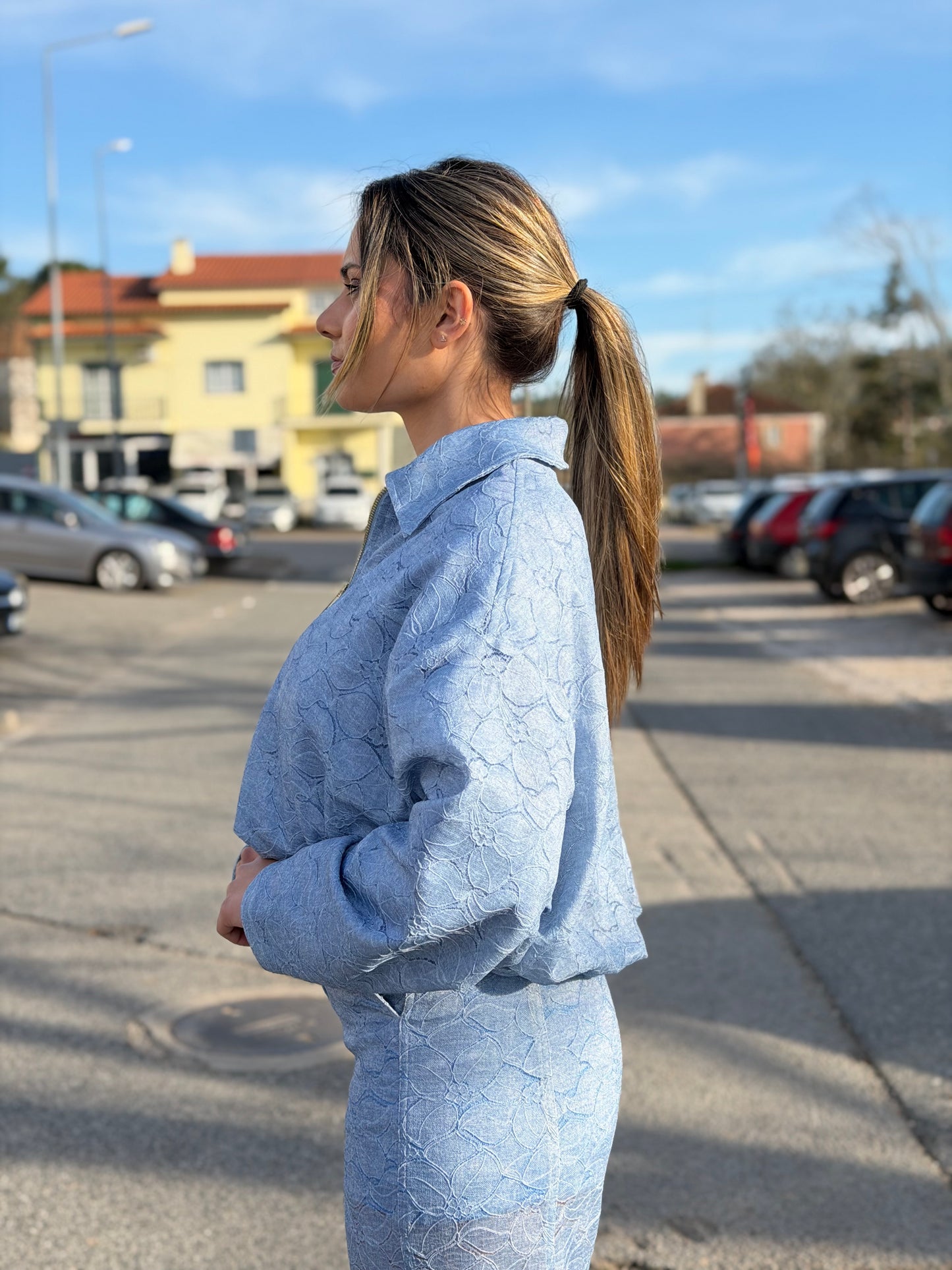 Calças de Cintura Subida em Renda