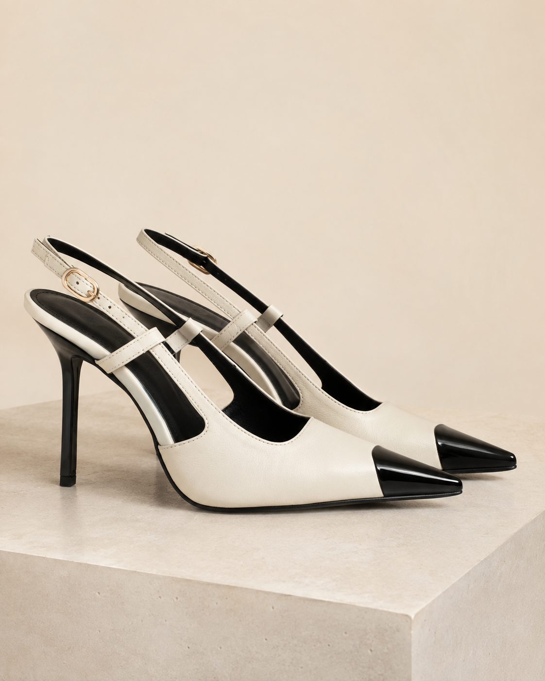 Sapatos Slingback em Pele Branco e Preto