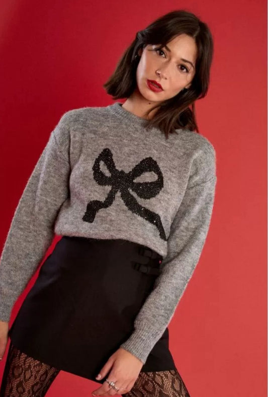 Camisola de Malha com Laço Bordado – Cinza