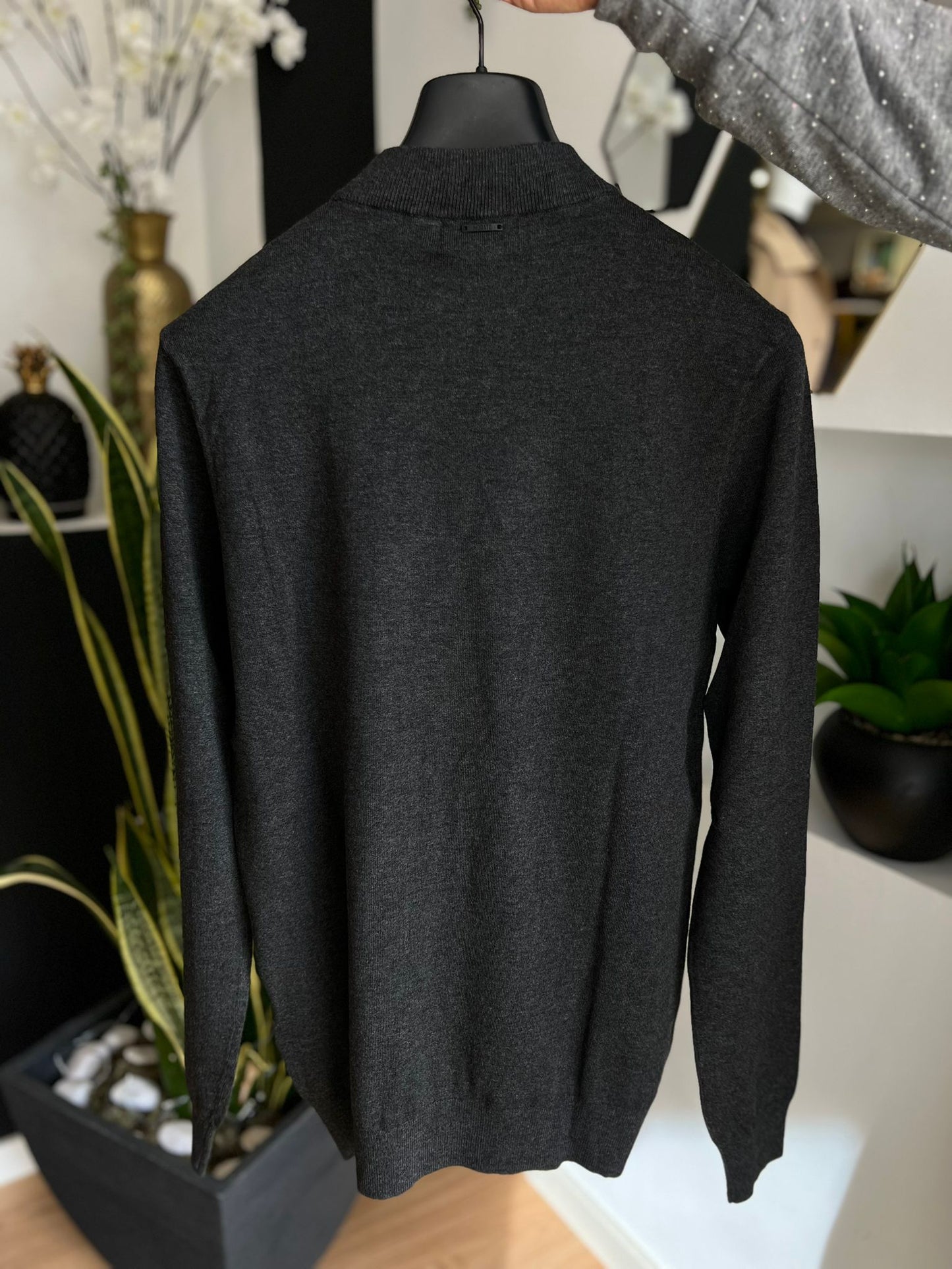 Camisola Gola Subida – Cinza Escuro – Antony Morato