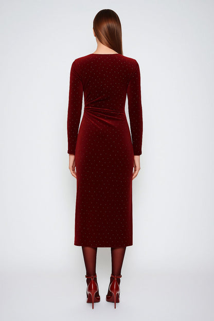 Vestido Aveludado Assimétrico com Microbrilhos