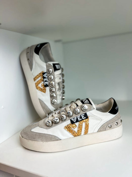 Ténis Brancos com Cristais e Glitter Dourado