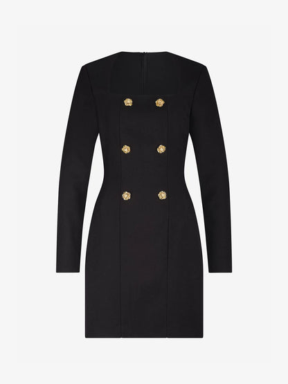 Vestido com detalhes de botões florais