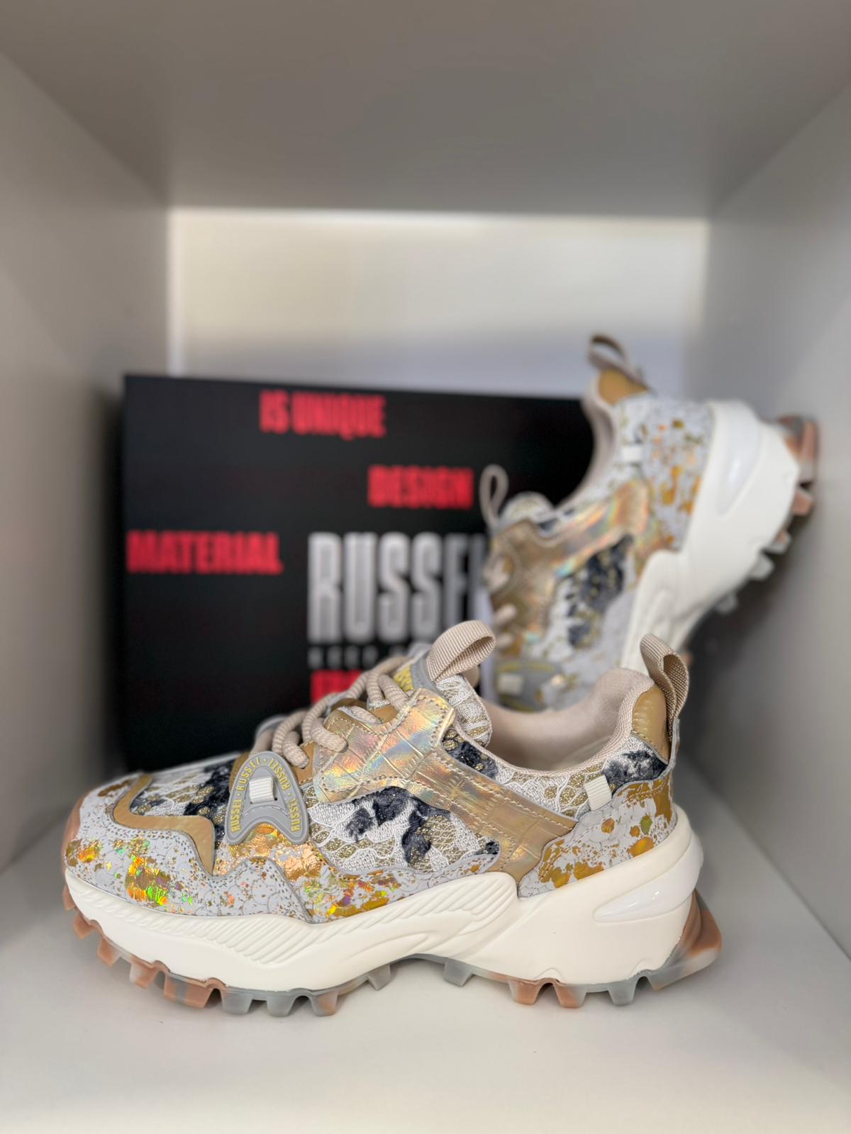 Sapatilha Russel Matos Paola Bege