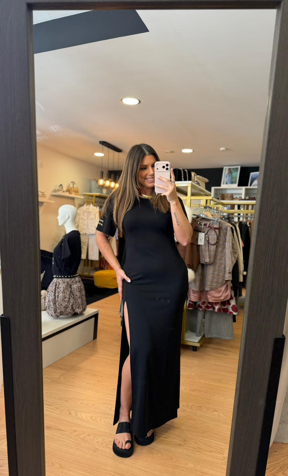 Vestido Comprido com Colar