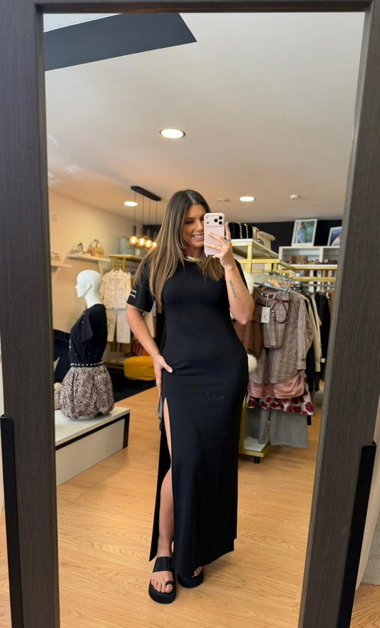 Vestido Comprido com Colar