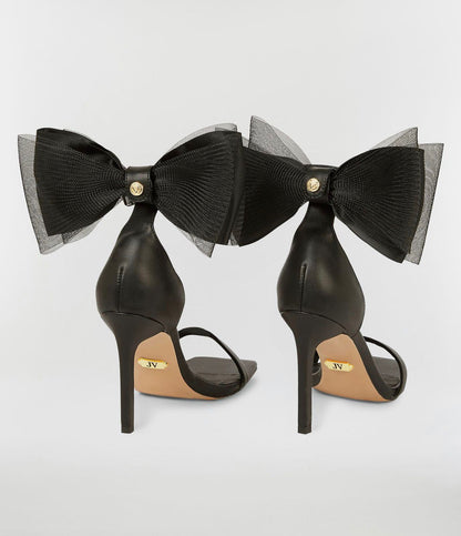 Sapatos de salto preto