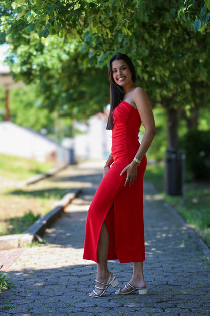 Vestido comprido assimétrico com drapeado