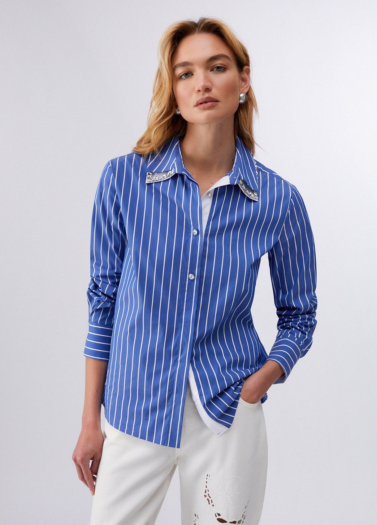 Camisa de Riscas e Strass Azul