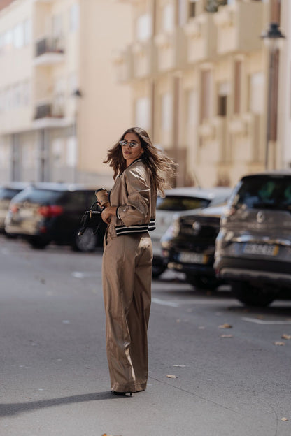 Calça Efeito Pele Bronze Wide Leg