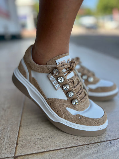 Emanuelle Vee Sapatilha