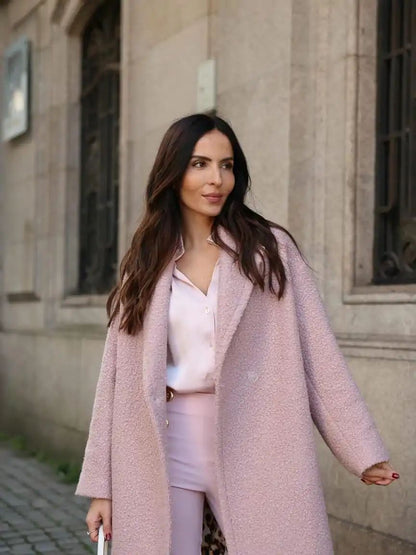 Casaco Rosa Bouclé Elegância