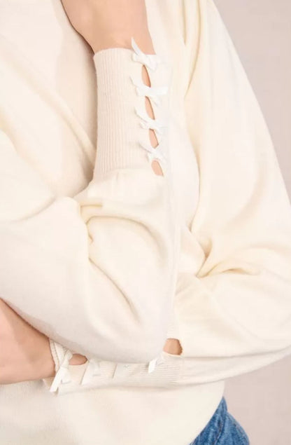 Suéter de moletom com laços elegantes