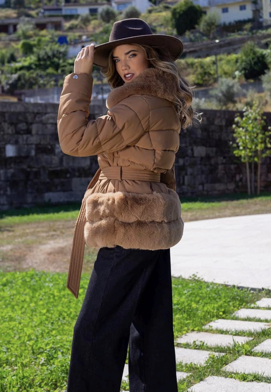 Casaco Acolchoado com Pêlo