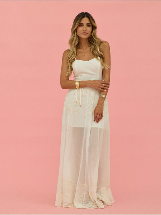 Vestido comprido com pormenor bordado