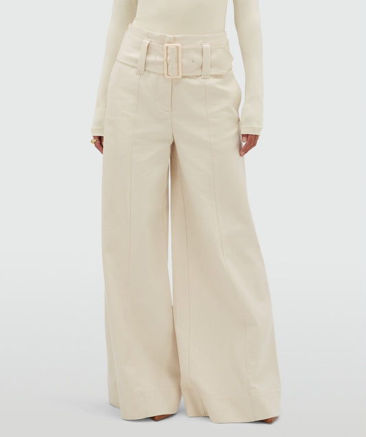 Calça jeans de cintura alta e pernas largas - cru