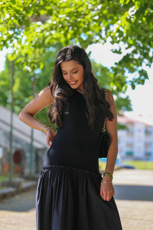 ✨ Vestido Preto Elegance