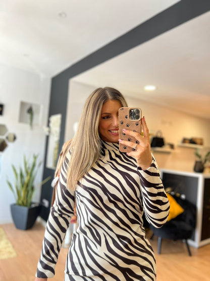 Vestido Zebra com Franjas