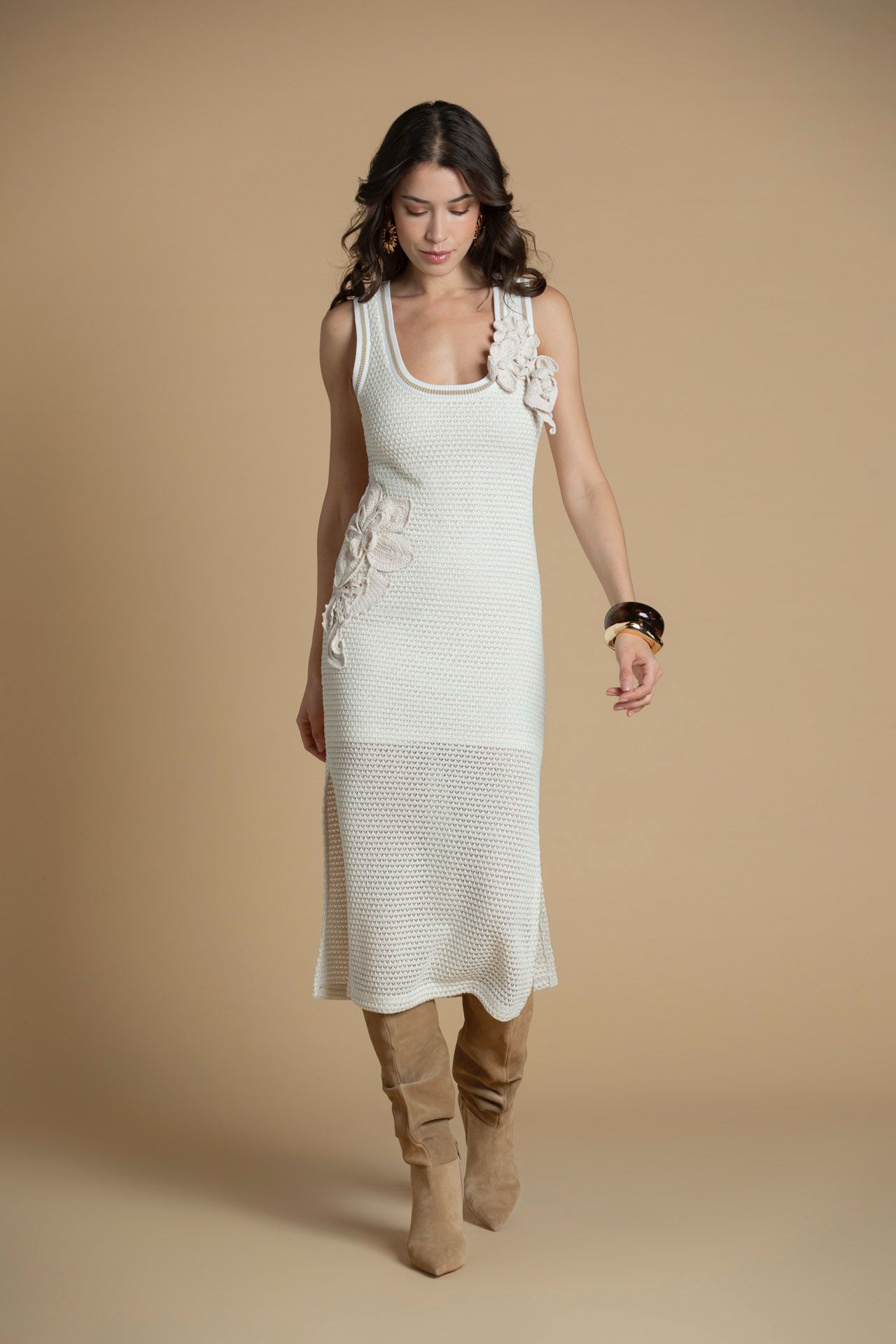 Vestido de Malha com pormenores florais