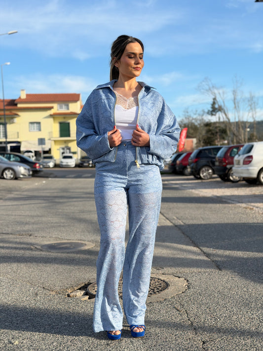 Calças de Cintura Subida em Renda