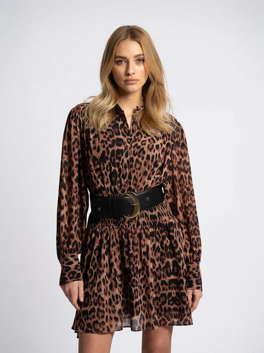 Vestido com estampa de leopardo