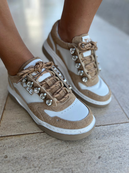 Emanuelle Vee Sapatilha