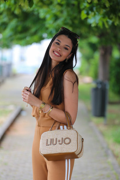 Conjunto Sport Chic Camel