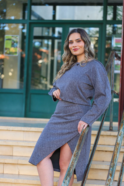 Top Curto com Acabamento Pele de Pêssego e Aplicações Brilhantes