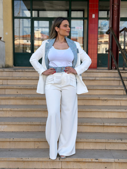 Calça Locoluxo Branca com Detalhes em Azul