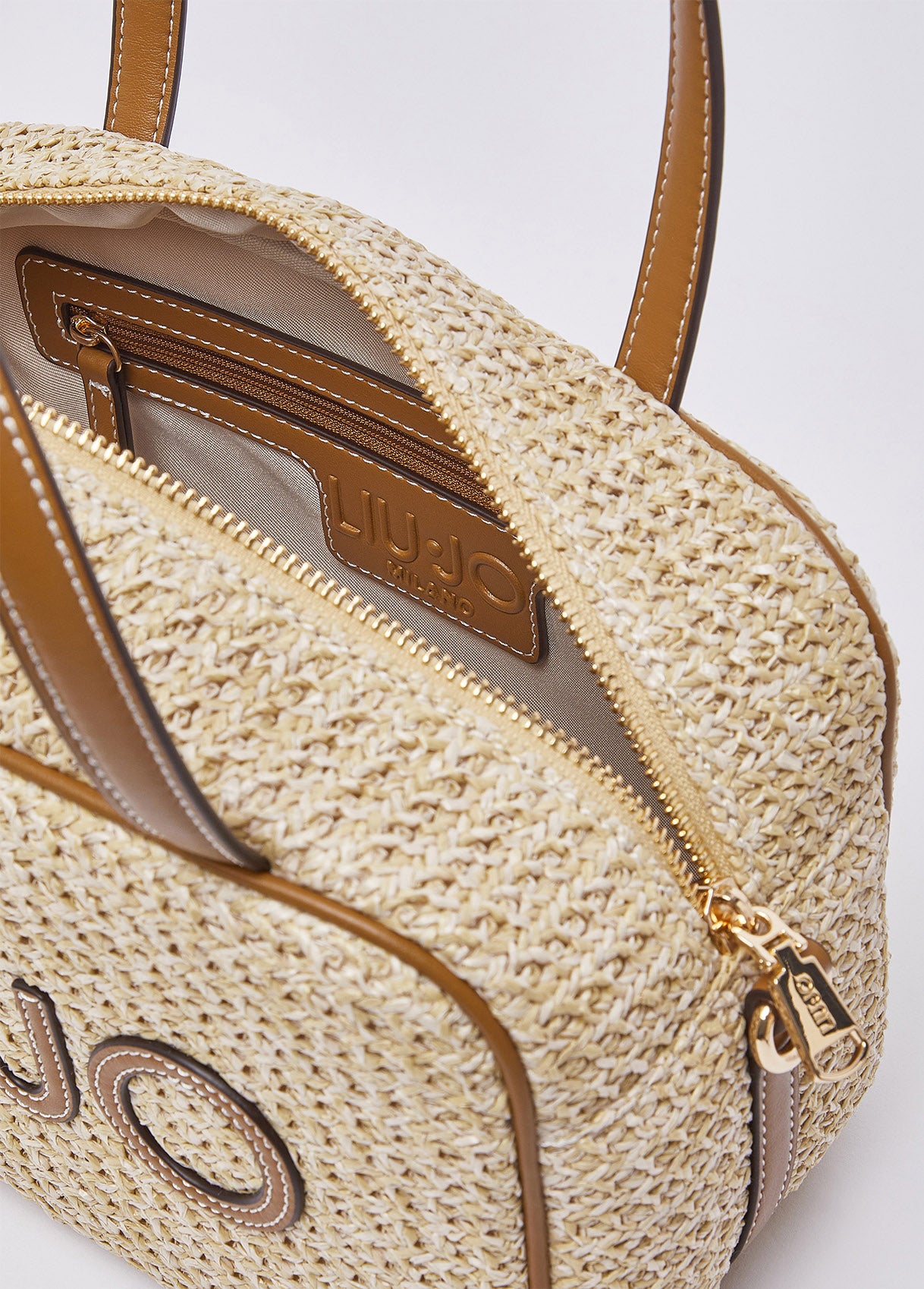 Bolsa de boliche média com detalhes em renda